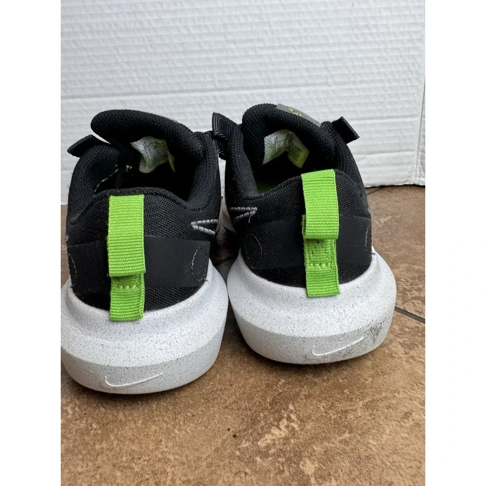 Nike Crater Impact Boys' Black Green Sneakers DB3551-001 Size 3Y